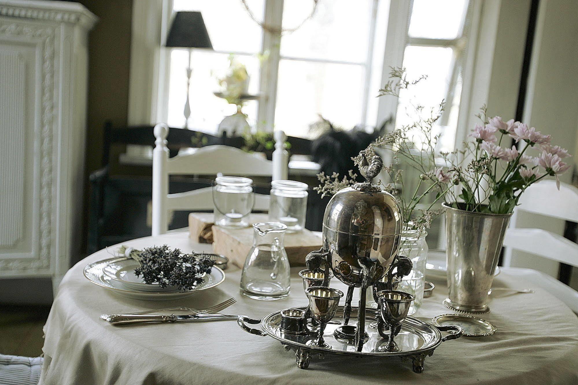 Bed and Breakfast Aeppelgarden Mariestad Esterno foto