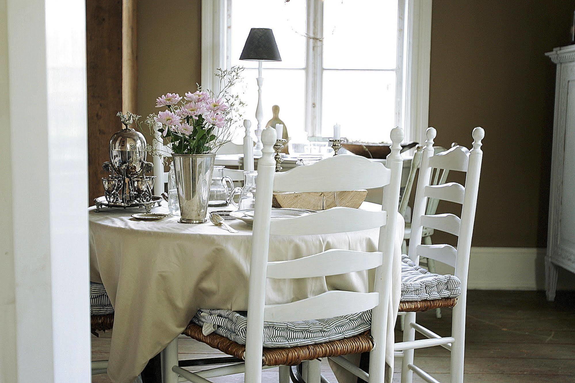 Bed and Breakfast Aeppelgarden Mariestad Esterno foto